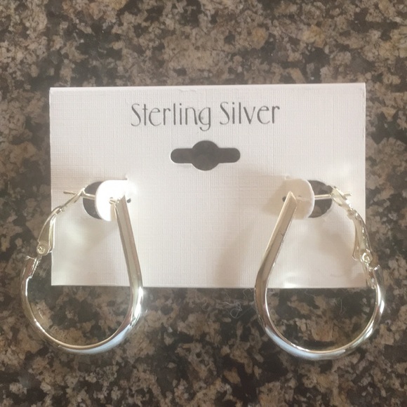 Cute sterling silver hoop earrings! - Picture 1 of 5